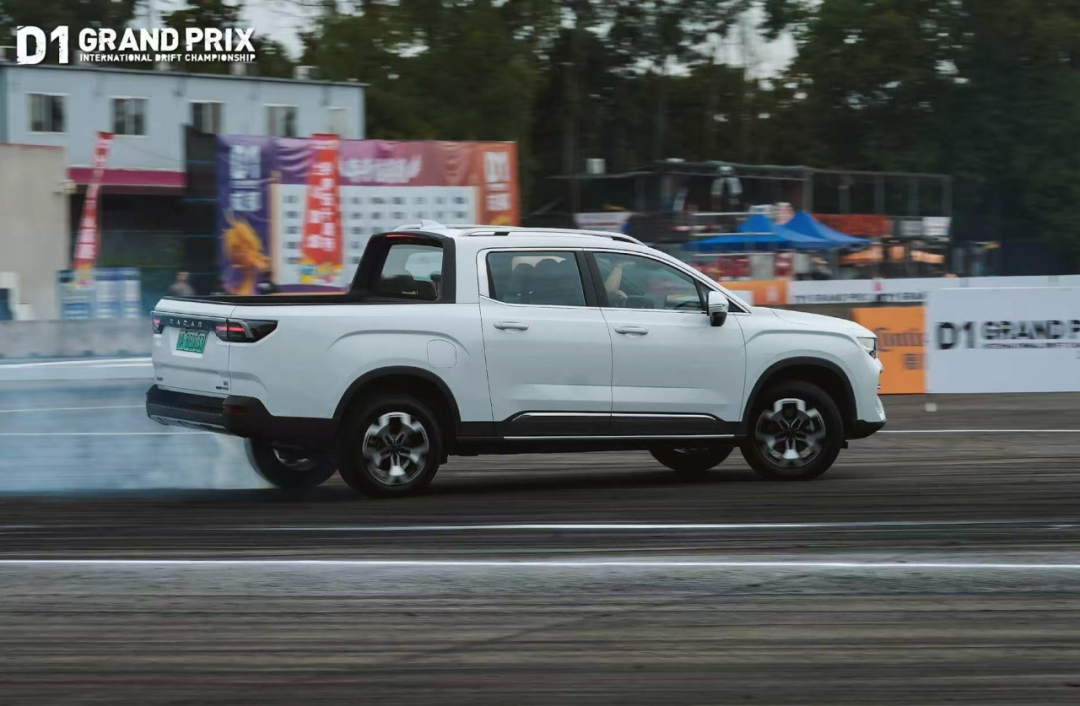D1 Chengdu Kicks Off Today | World's First New Energy Drift Championship Arrives as Scheduled, China Team Redefines Drift Performance.