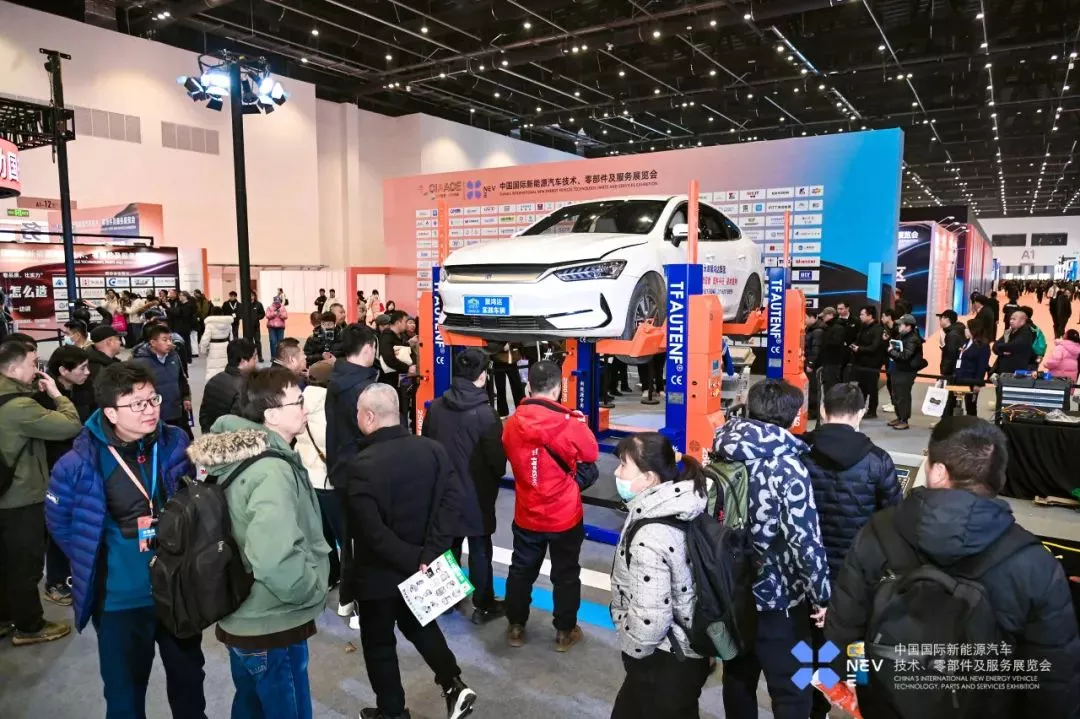 CINEVE 2025 Car Disassembly Showcase Goes Viral—Over 60,000 Live Spectators and 100 Million Online Views as We Look Toward CIAACE 2026