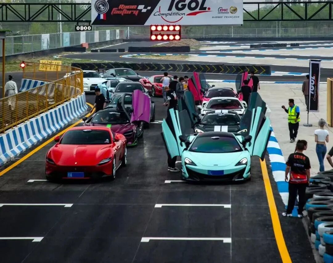 AIT 2026 Beijing | Resource Sharing × Value Co-Creation: Beijing ICLC Supercar Club Joins the AIT Family—Join Us on the Road Ahead!