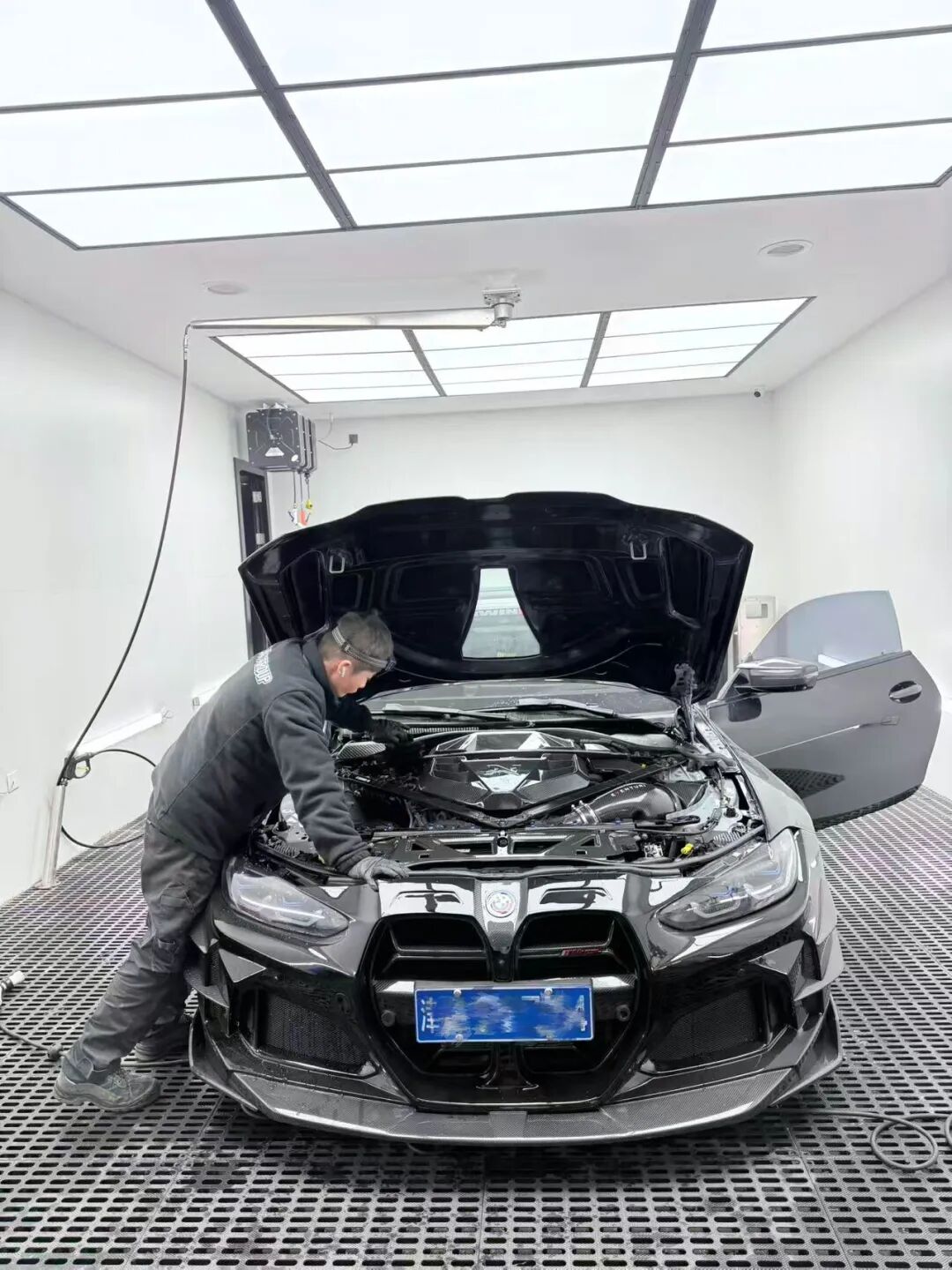 BMW M4 Ultimate Form Unveiled at AIT 2026 Beijing: 69 Custom Modifications in One Masterpiece