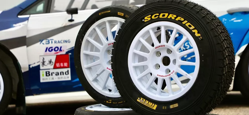 Carbon Fiber Forged Two-Piece Wheels