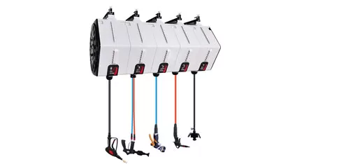 Automatic retractable hose reel