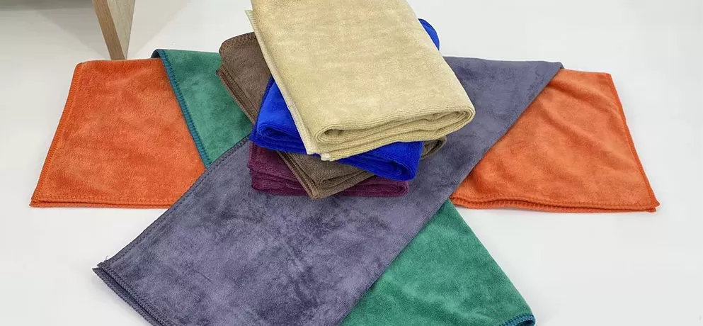 Streak-Free Microfiber Car Cleaning Towel