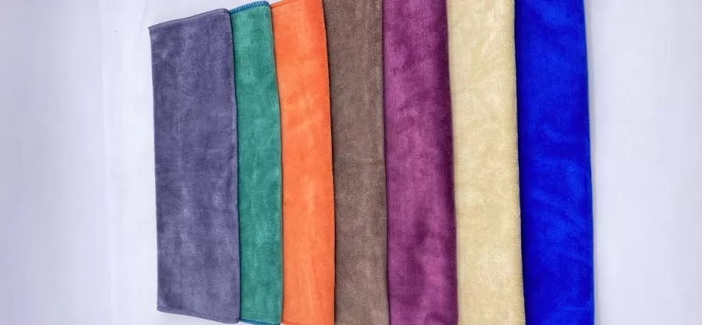 Streak-Free Microfiber Car Cleaning Towel