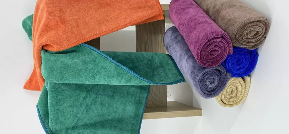 Streak-Free Microfiber Car Cleaning Towel