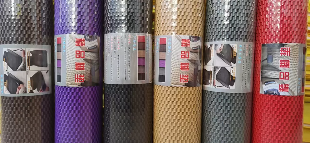 Universal Vehicle Floor Mats