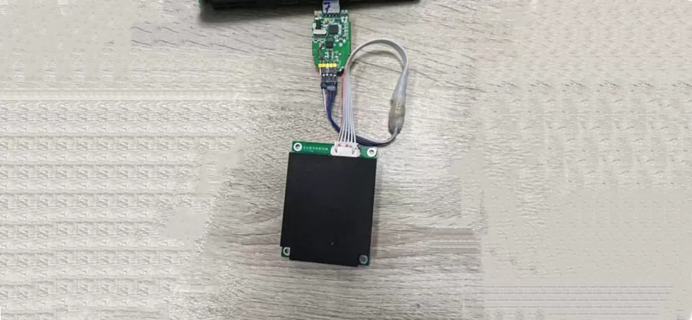 Wireless Voltage and Temperature Detection Sensor