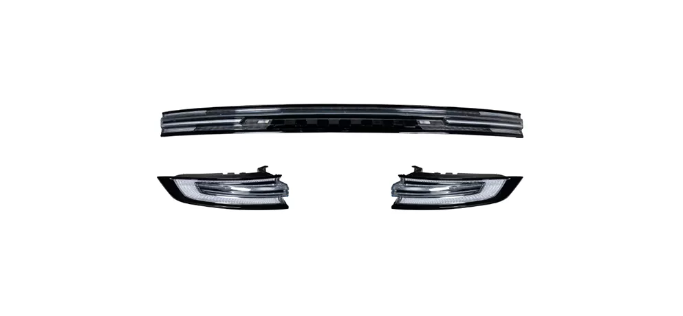 9Y0.2 OE Smoked Sequential Tail Light Assembly – Compatible with Porsche Cayenne